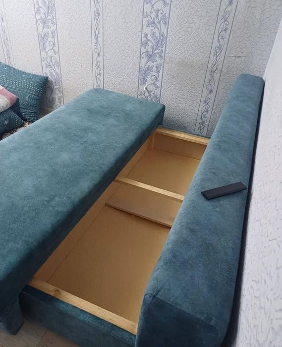 Продам диван новый