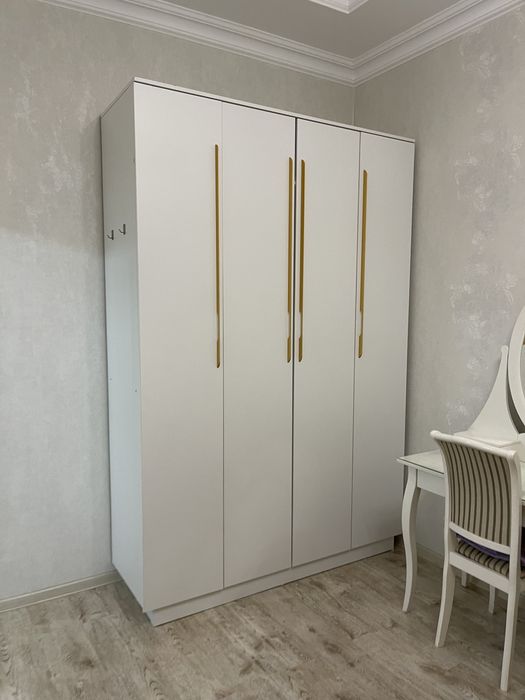 Срочно продам шкаф