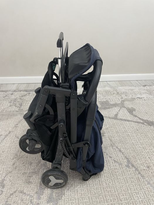 Продам детскую коляску