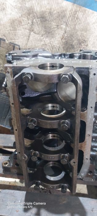 Продам блок 6g72.