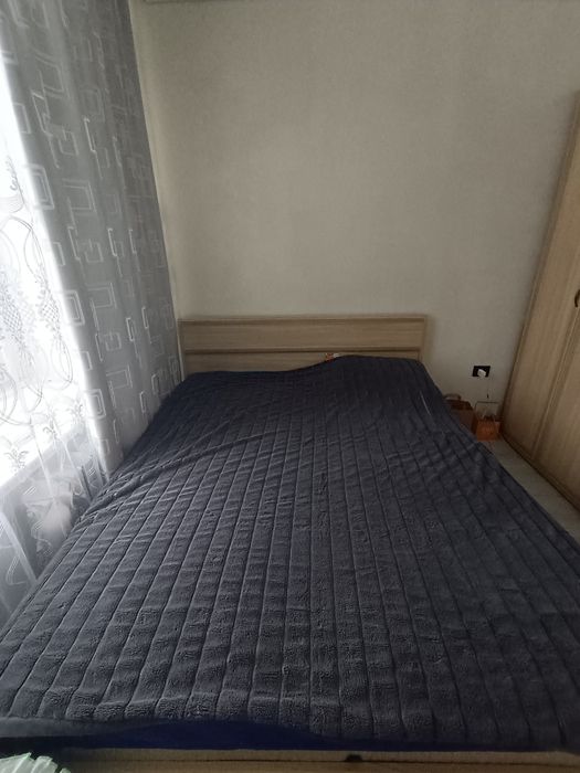 Продается спальный гарнитур