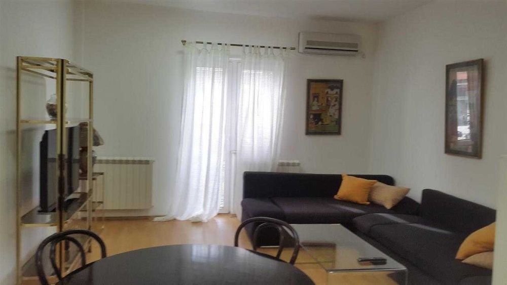 Дава се под наем Двустаен апартамент в София, Младост 1 - 57 кв.м за 433.5 € - Снимка #1