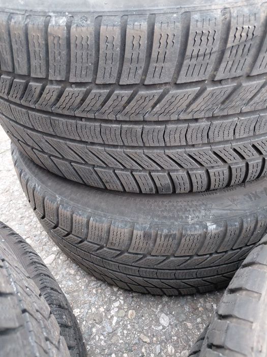 255/40/20" CONTINENTAL 2бр.гуми.Дот2024