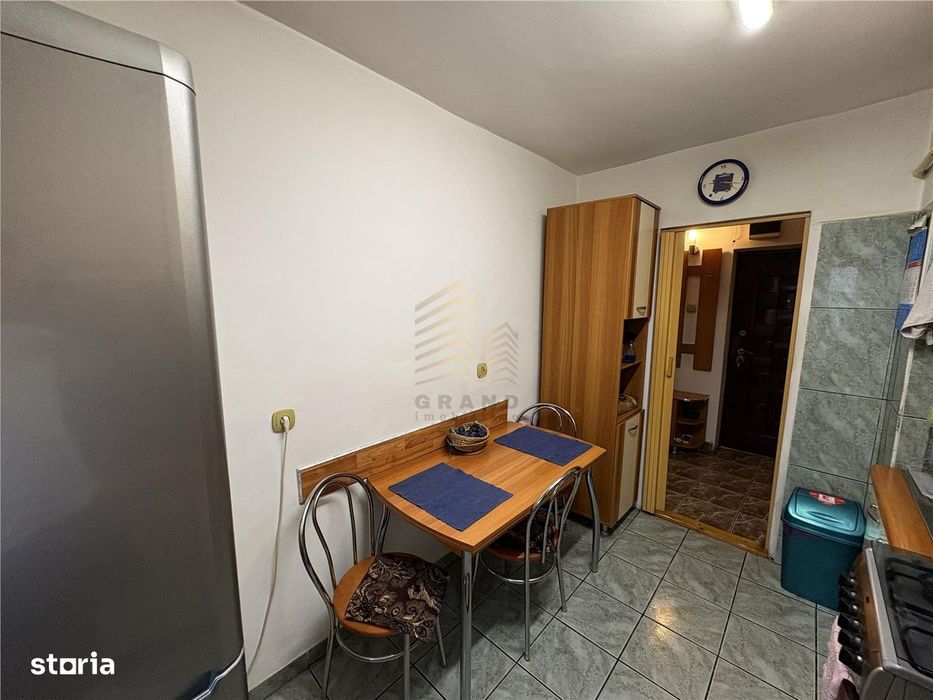Apartament 3 Camere | Str Andrei Muresanu