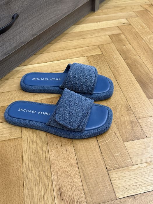 Michel Kors чехли