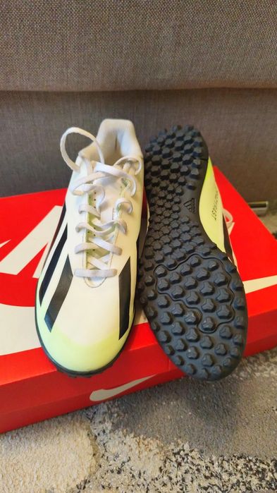 Ghete adidas mărimea 40