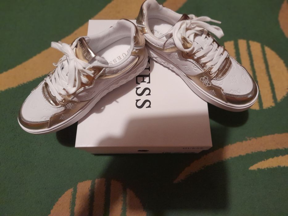Обувки GUESS original