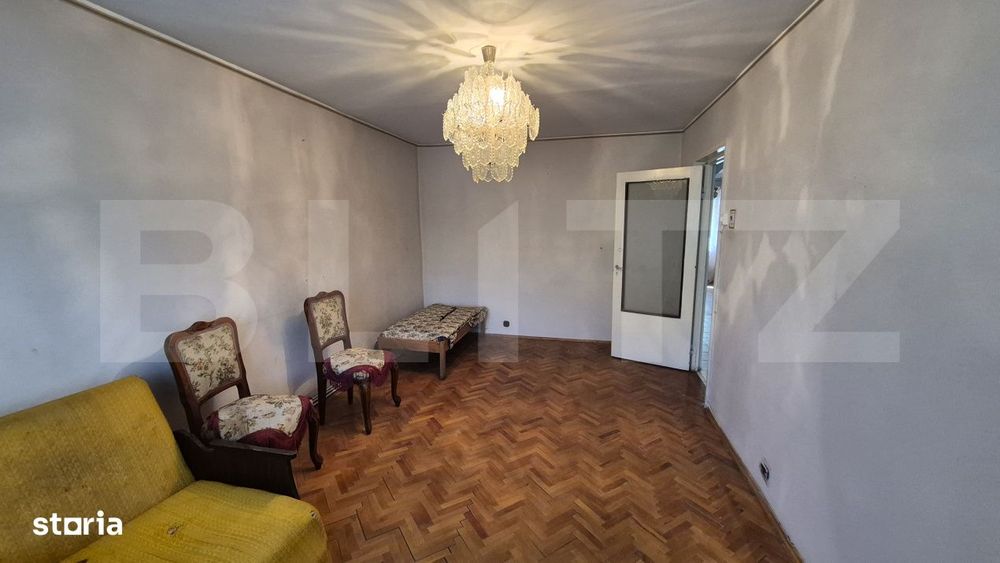 Apartament cu 4 camere de vanzare, 69.51 mp,  Micro 17