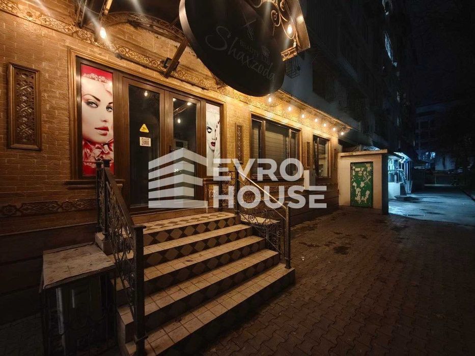 АРЕНДА нежилое ЦУМ 152м2