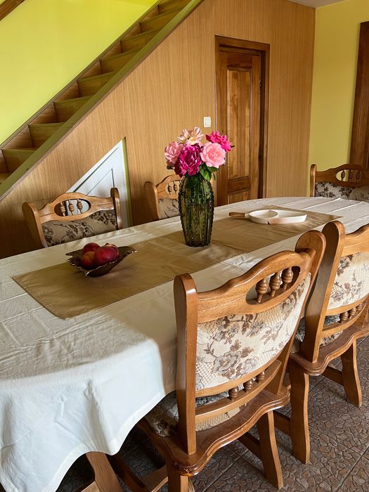 Casă din cărămidă cu garaj | 500 mp teren | zonă centrală și liniștită