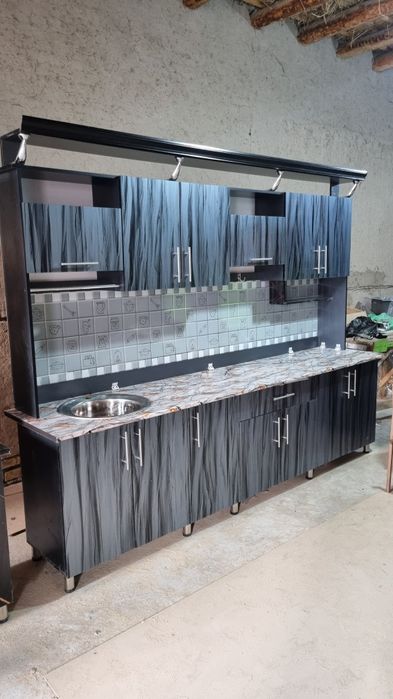 Kuxnni mebel tayyor 1 mln metri