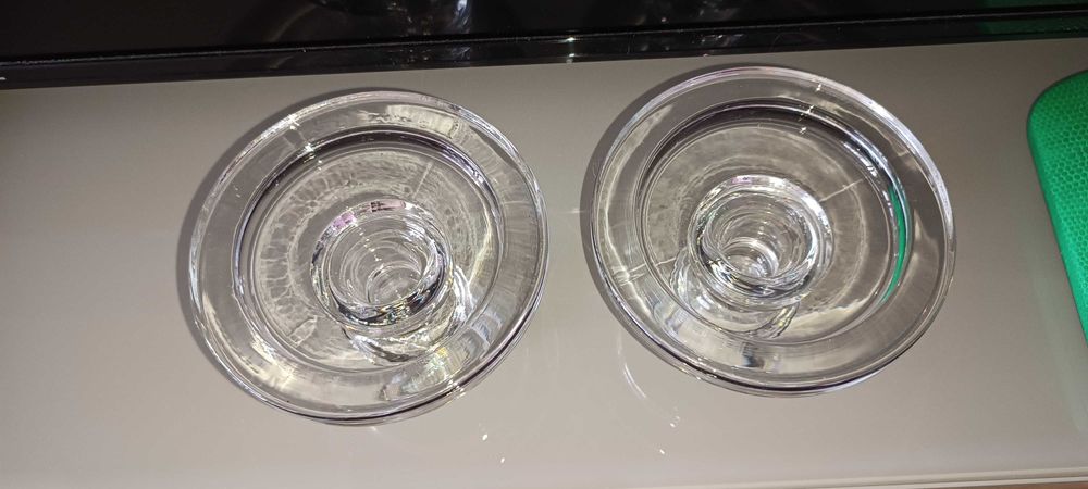 Комплект от два стъклени свещника