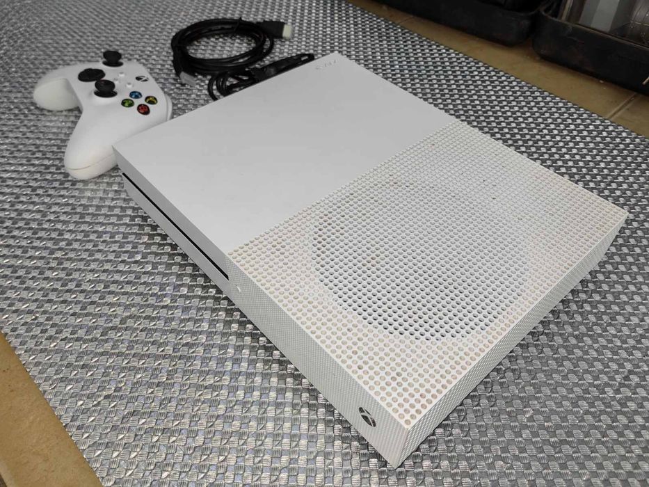 Xbox   One S   1TB
