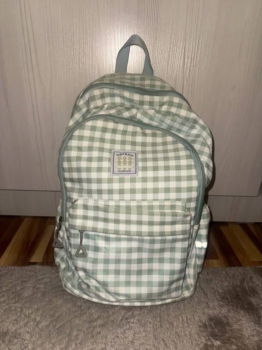 рюкзак школьный в хорошем состоянии