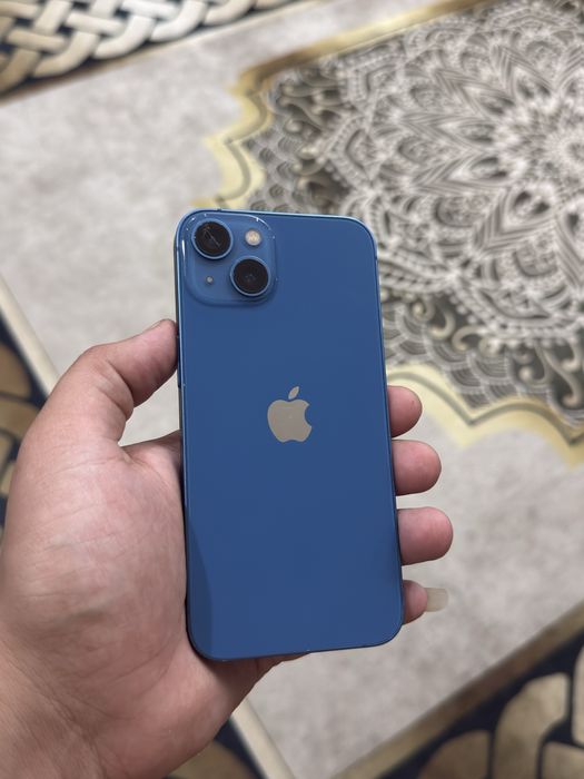 Продам iPhone 13