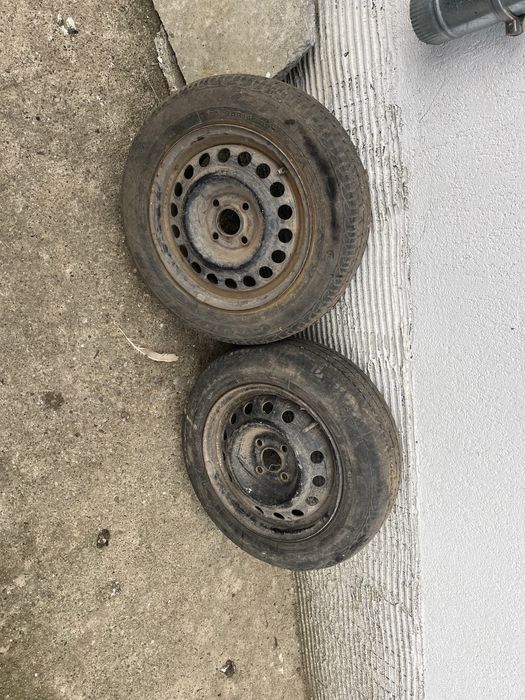 2бр гуми с железни джанти 14ки