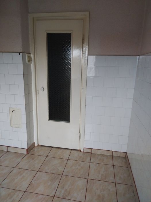 Vând sau schimb apartament 3 camere,etaj  3,zona Kogălniceanu Deva