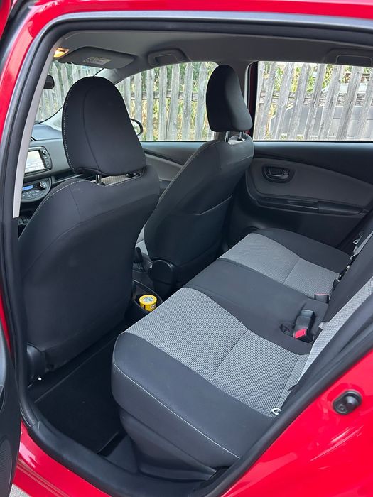 Toyota Yaris Hybrid 2016