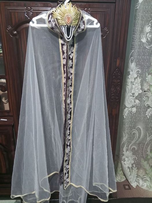 Komplekt yosh kelinchaklar uchun ko‘ylak
