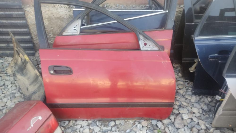 Продаю автозапчасти Карина Е