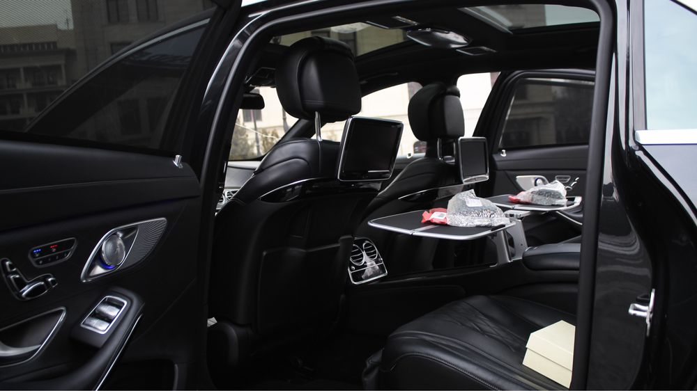 Арена Mercedes-Maybach s500