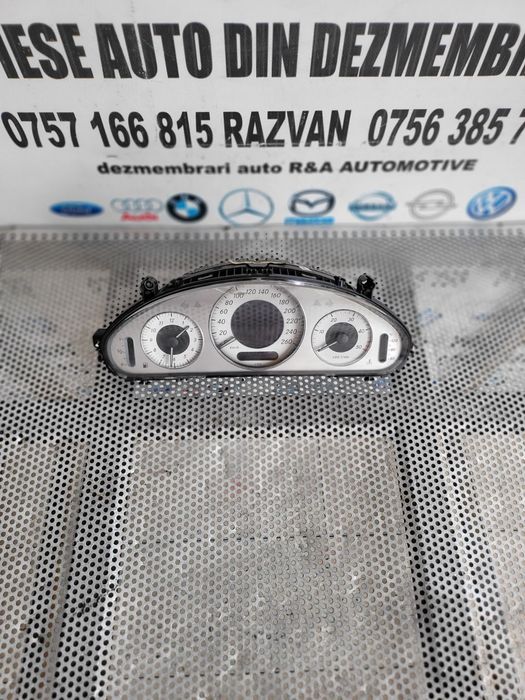 Ceasuri Bord Mercedes E Class W211 Diesel Volan Stanga Cod A2115403547 Dezmembrez Mercedes E Class W211 2.7 Cdi Automat Cod Motor 612 Volan Stanga Xen