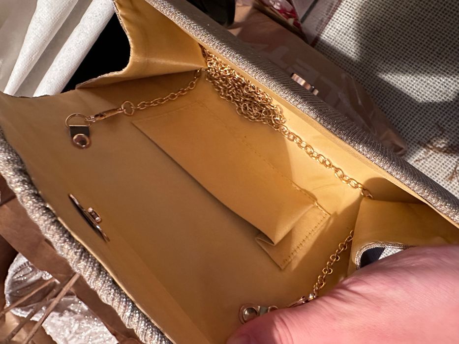 Дамска чантичка за повод