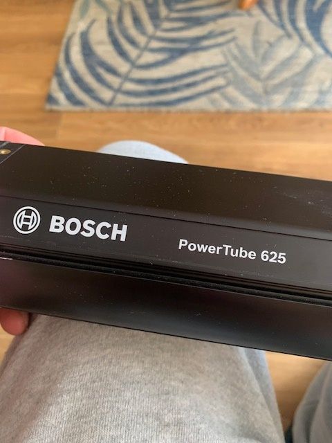 Bicicleta electrica CUBE