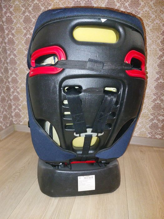 Продам автокресло