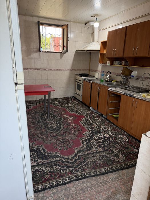 Talaba bollaga sheriklikka 900000 somdan.Chorsu Beruni Tinchlik metro