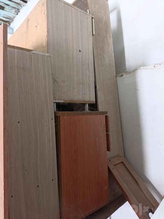 Mebel mahsulotlari sotiladi.