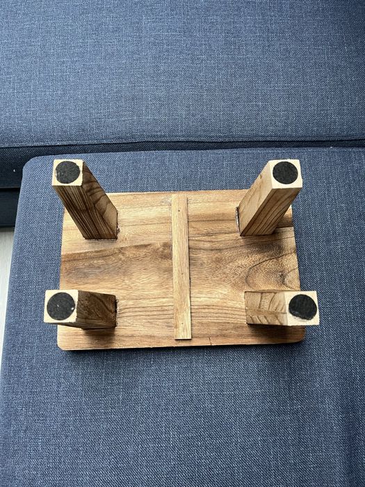 Микро столче/стъпка от дърво