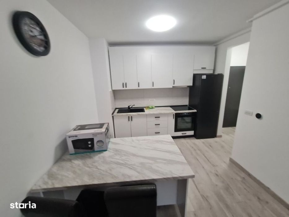 Inchiriez ap. 2 camere ADORA PARK 6 LUX, NOU, Parcare, 2 Smart Tv — fotografia 3