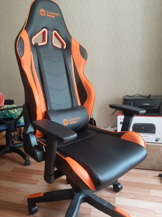 Продам Игровои кресло Canyon Gaming