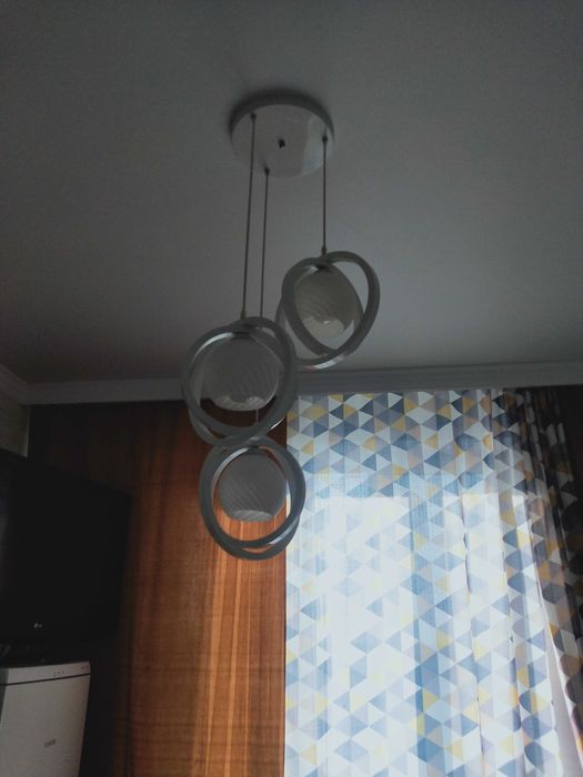 Срочно продам шторы, длина 3 метра