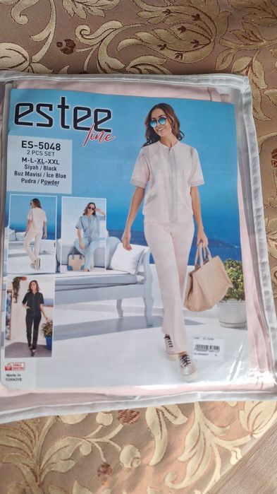 Костюм шикарный на лето