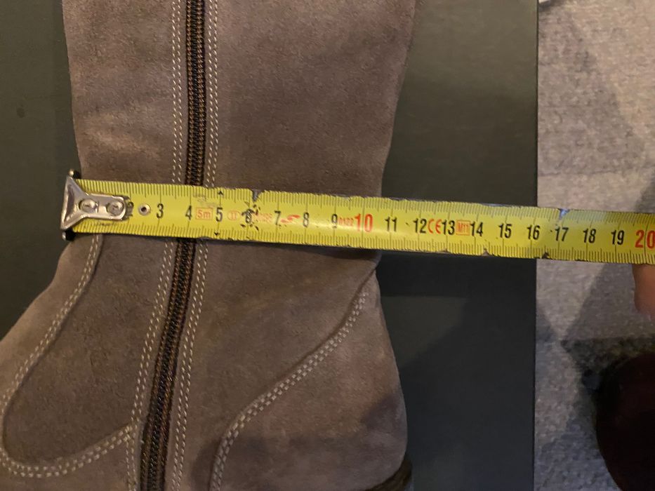 Нови дамски ботуши от естествен велур -37 номер