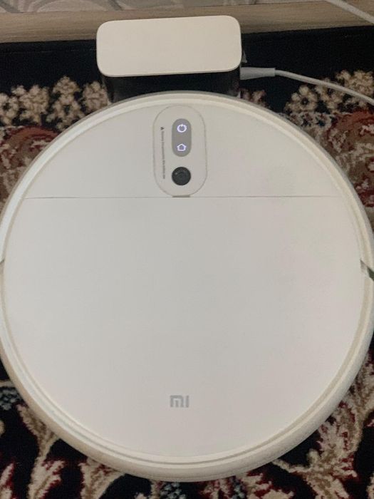 Продам робот пылесос