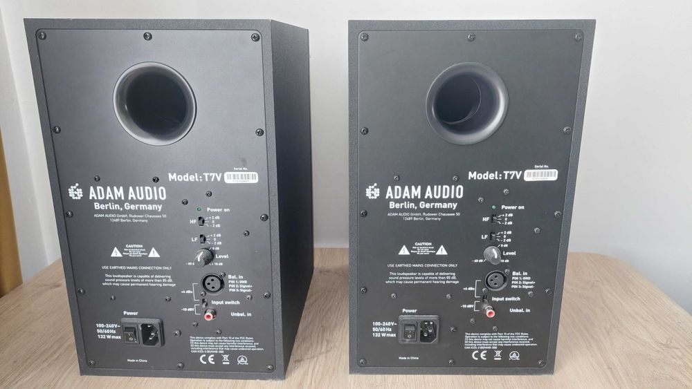 Monitoare profesionale de studio Adam Audio T7V