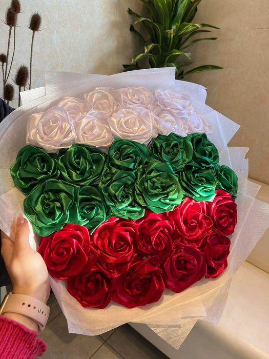 Букети от вечни рози (сатенени рози).