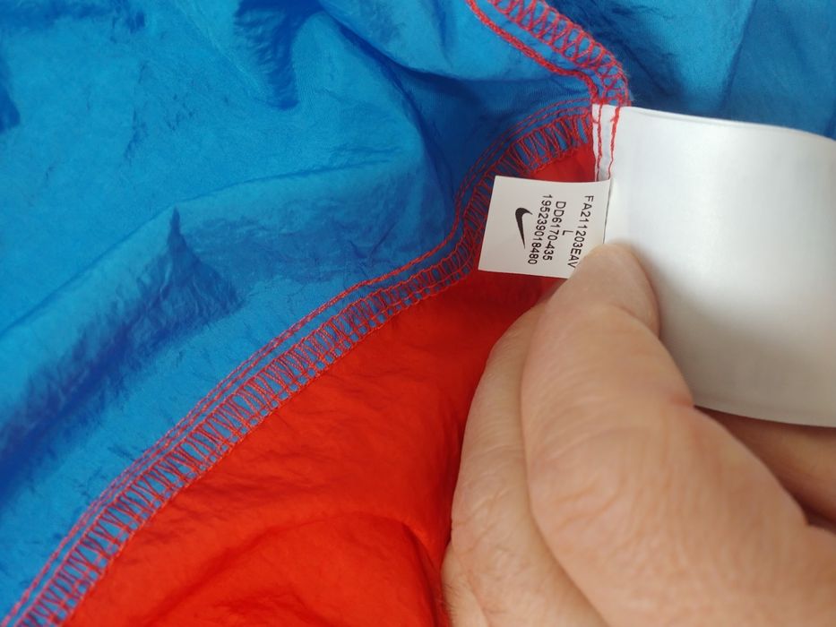 Bluza Nike,mărimea L,nou nouță cu eticheta.