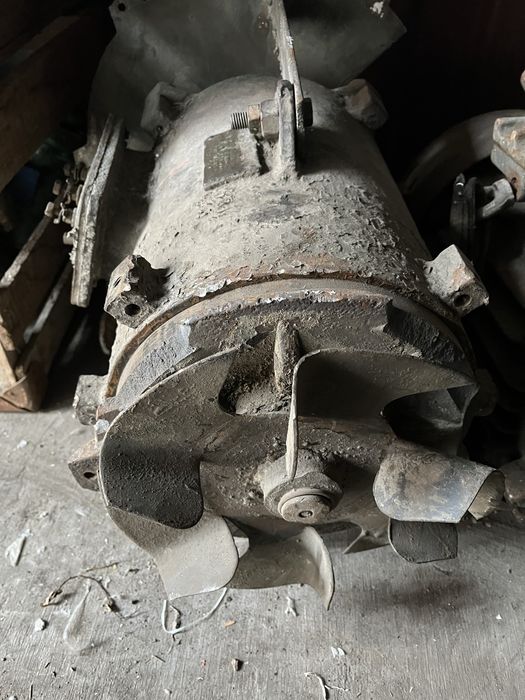 Редуктор с элеутродвигателем