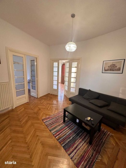 Peninsula 3 camere 84 mp pret 160.000 euro