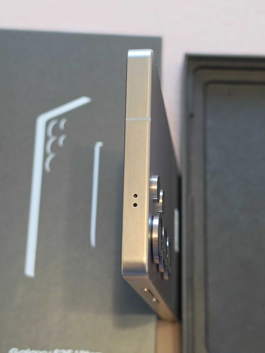 Samsung Galaxy S25 Ultra 256GB Gray cu garanție