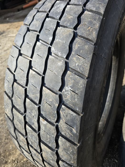 Anvelope 315 70 22.5 camion tracțiune recanelate profesional