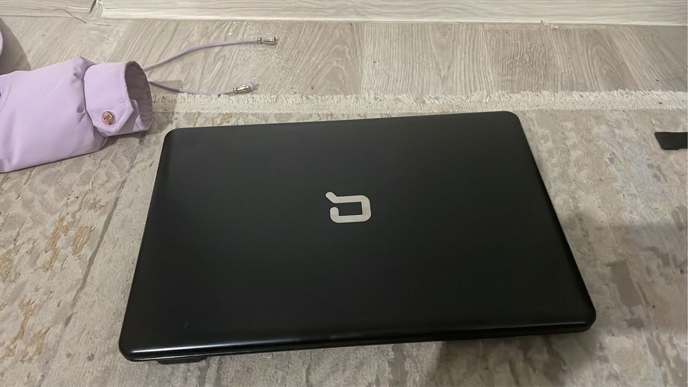 Срочно срочно продам ноубук