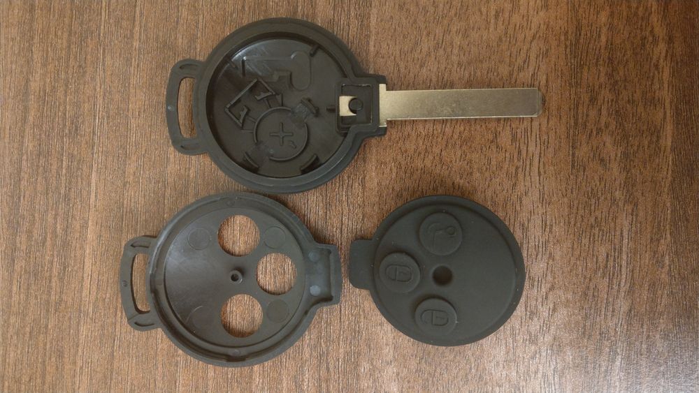 Carcasa cheie Smart cu 1 si 3 butoane.