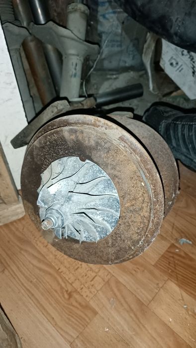 Продам турбокомпрессор камацу А300