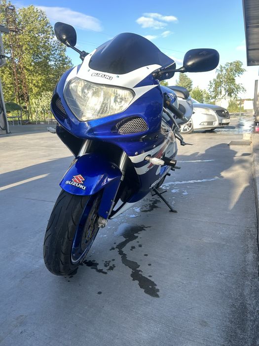 Suzuki GSX - R 750