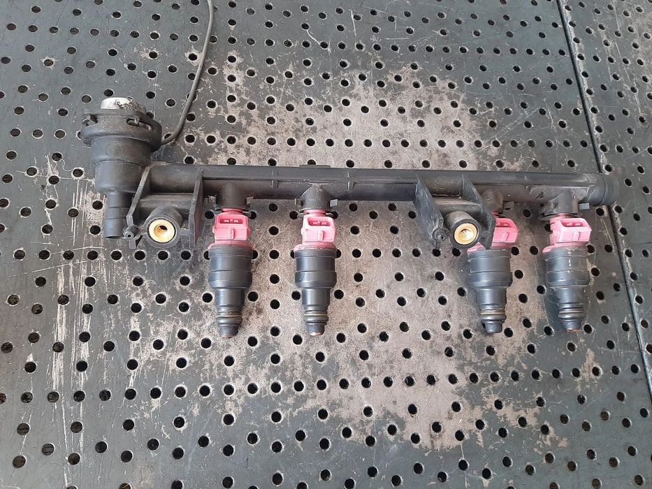 rampa cu injectoare 1.2 b  d7fd220  renault clio 2   0280150995  7700108667